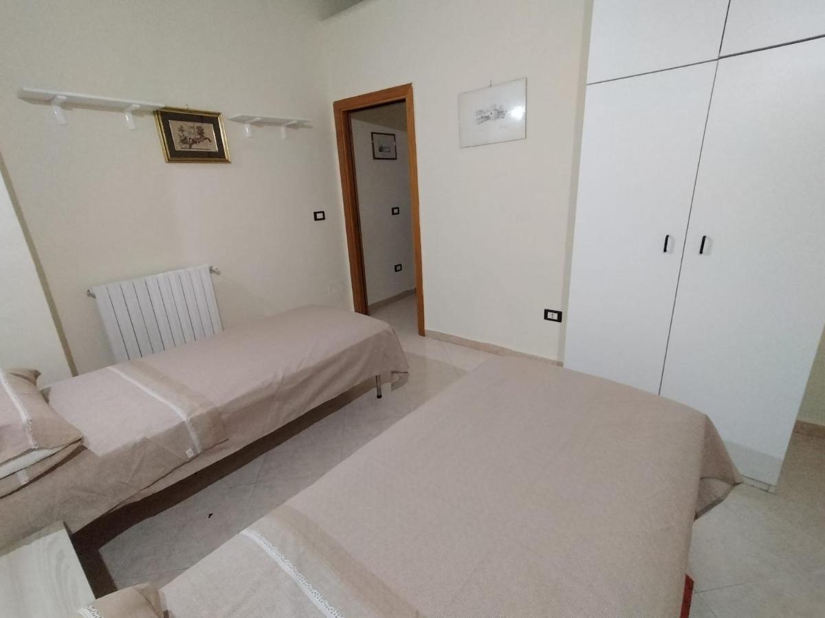 Casa Vacanze Al Castello Trani Eksteriør bilde