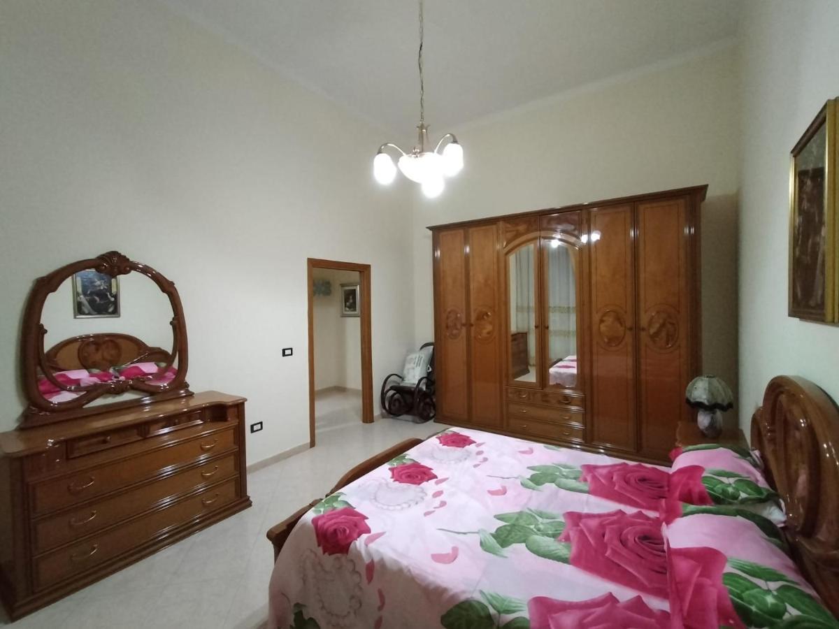 Casa Vacanze Al Castello Trani Eksteriør bilde